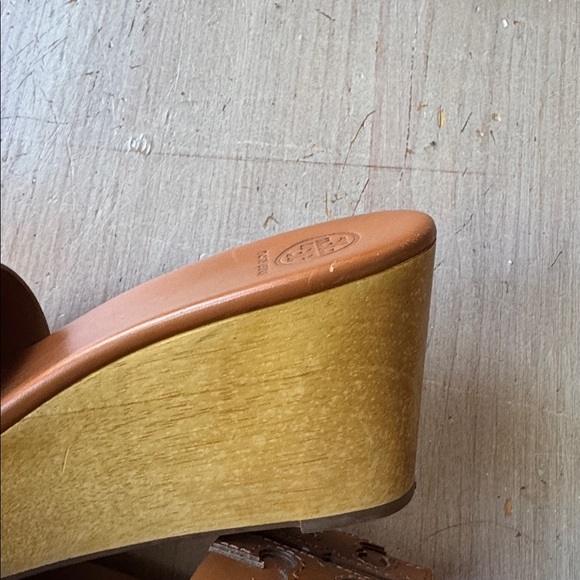 Tory Burch Ines Double Leather Wedge Size 8 - Picture 4 of 9